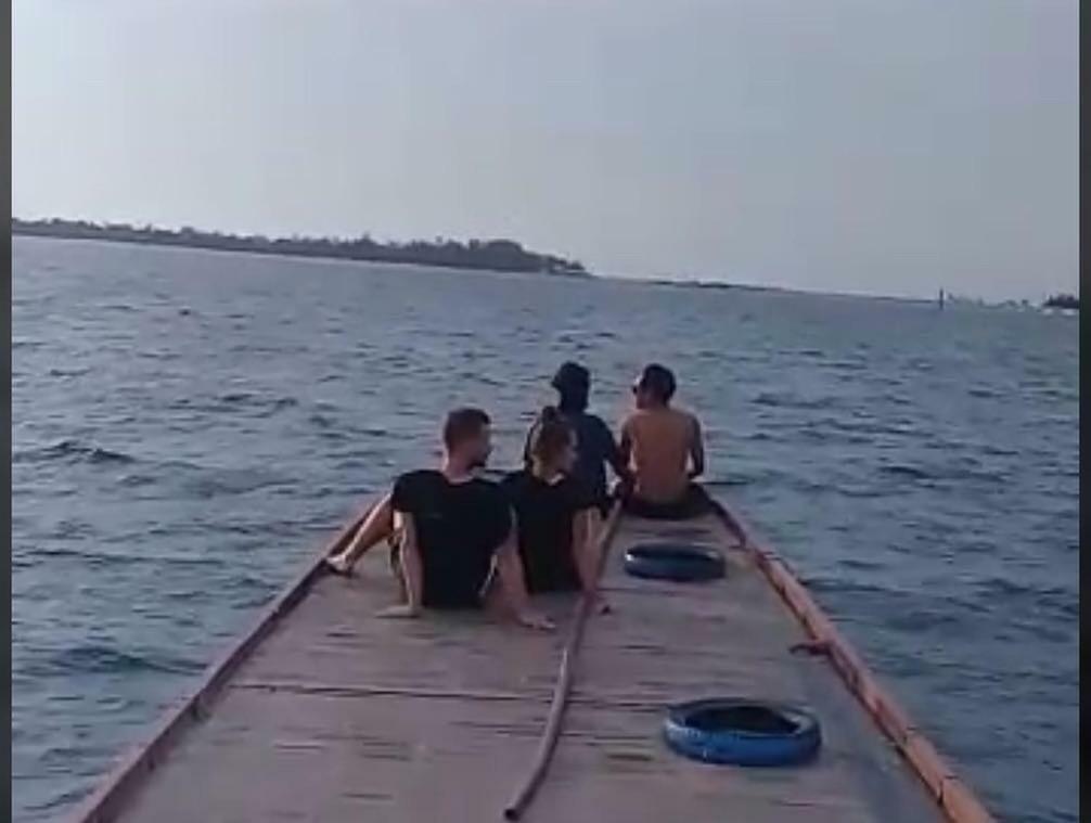 深空别墅 卡里蒙贾瓦 外观 照片